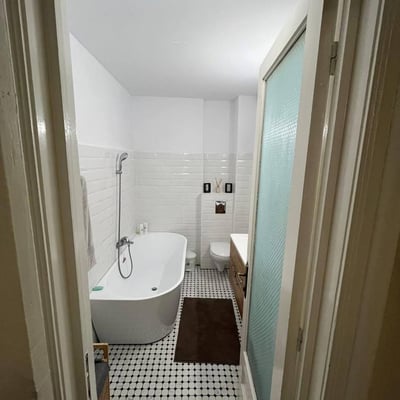 Rent of a comfortable 5-room apartment, 118 m², Old Center, Constanța, Romania